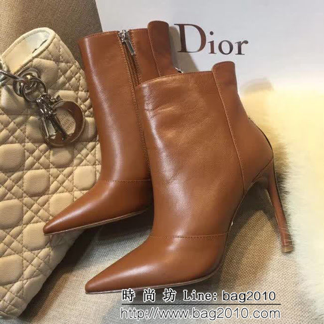 DIOR迪奧 2017春季新款 幸運五角星 尖頭高跟 牛皮女短靴 QZS1871